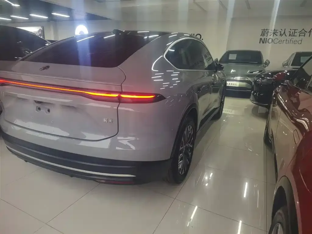 NIO EC6 — фото 10