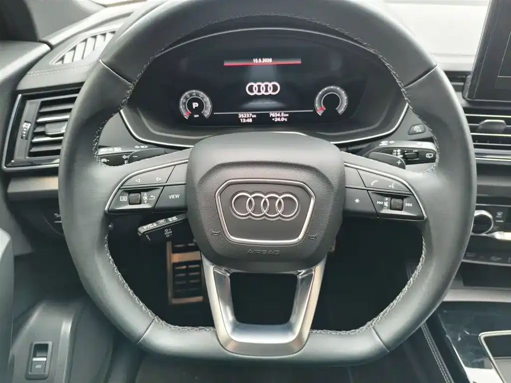 Audi Q5L — фото 2