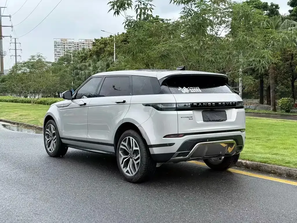 Land Rover Evoque — фото 6