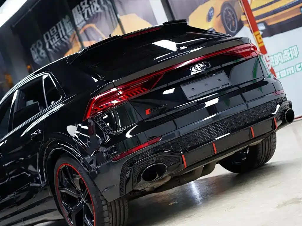 Audi RS Q8 2024 из CN, фото 4