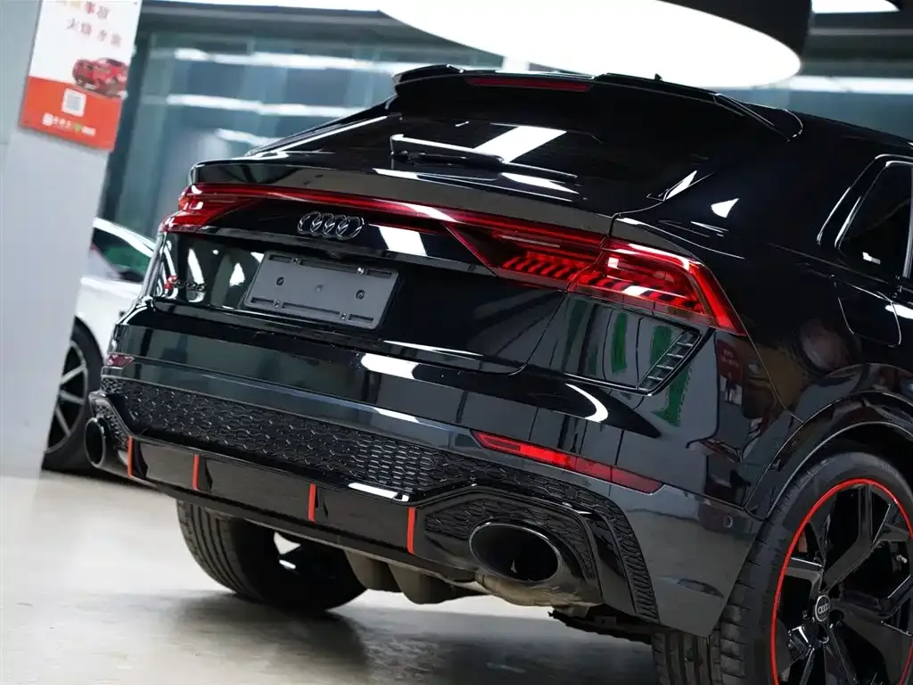Audi RS Q8 2024 из CN, фото 6