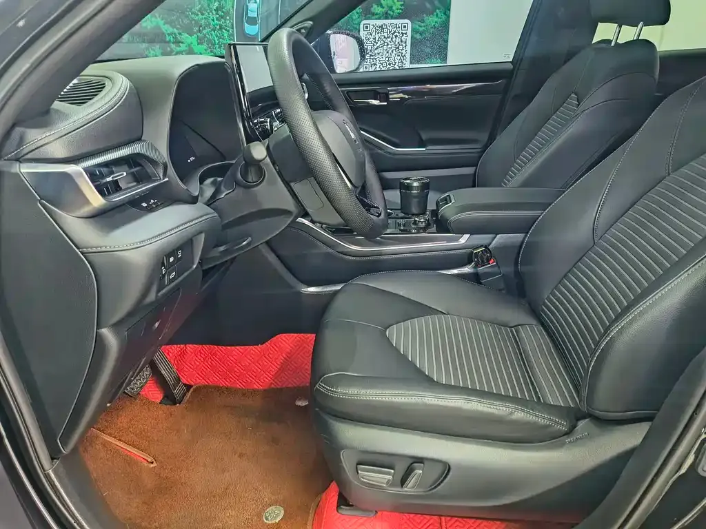 Toyota Crown Kluger 2023 из CN, фото 10
