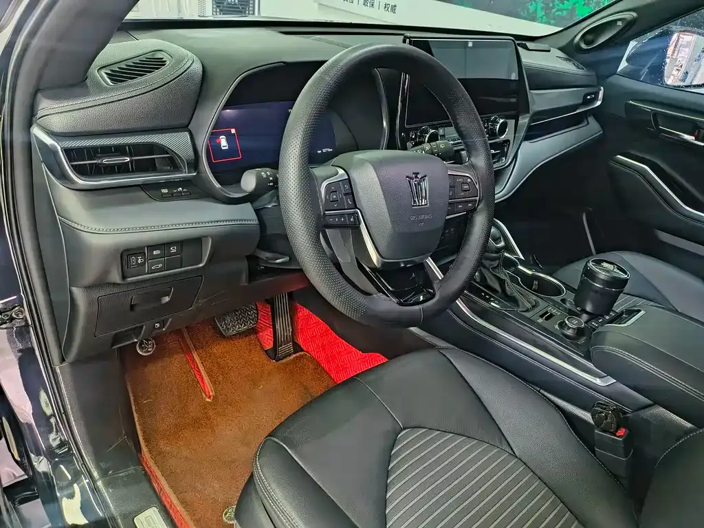 Toyota Crown Kluger 2023 из CN, фото 7