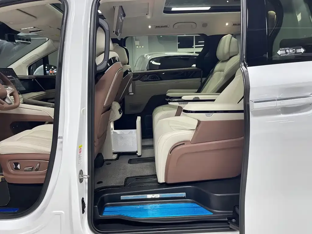 BYD Xia 2025 из CN, фото 8