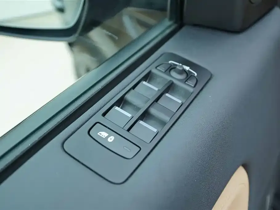 Land Rover Discovery Sport 2025 из CN, фото 3