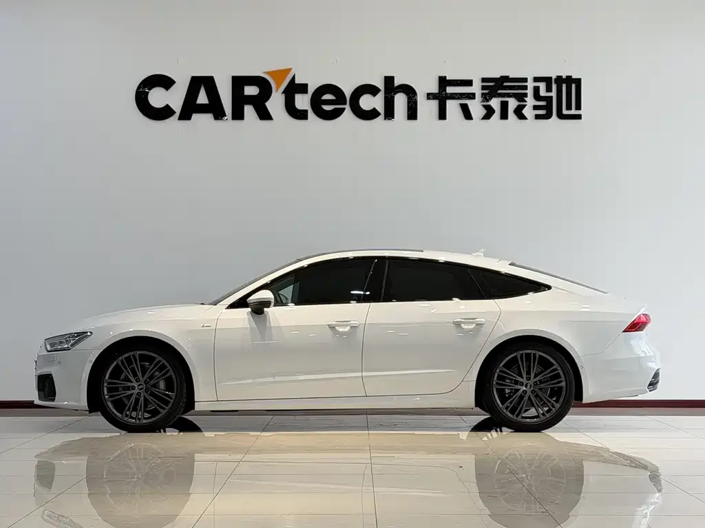Audi A7 — фото 2