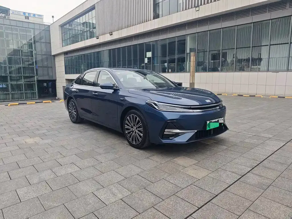 Geely Galaxy A7 — фото 9