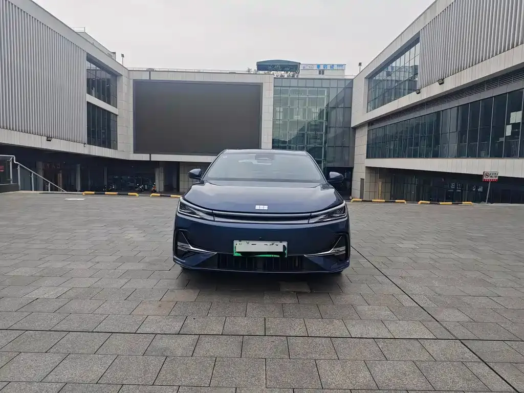 Geely Galaxy A7 — фото 7