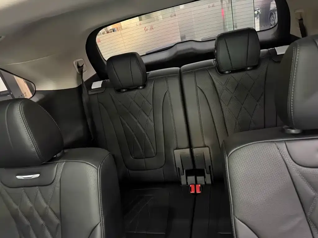 Hongqi HS7 PHEV 2025 из CN, фото 2