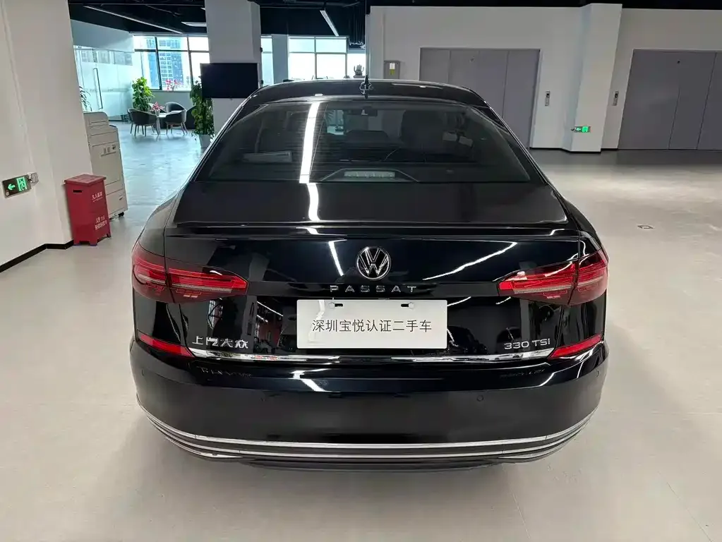 Volkswagen Passat — фото 2
