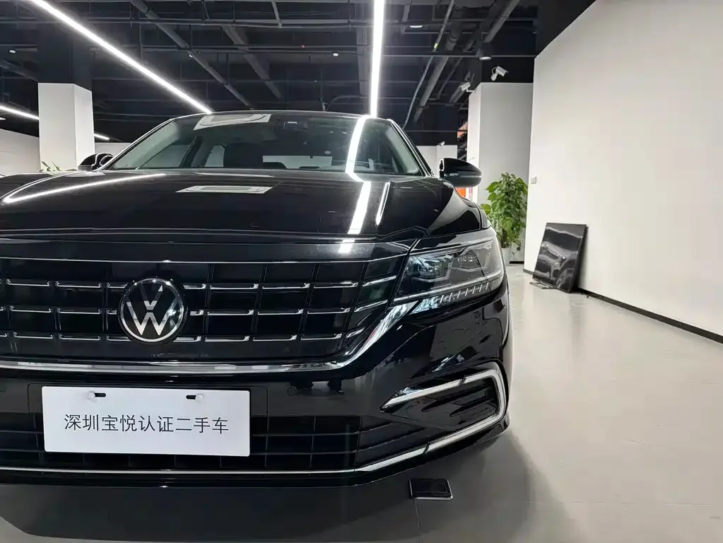 Volkswagen Passat — фото 9