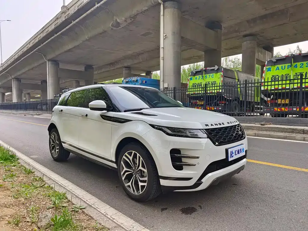 Land Rover Evoque — фото 10