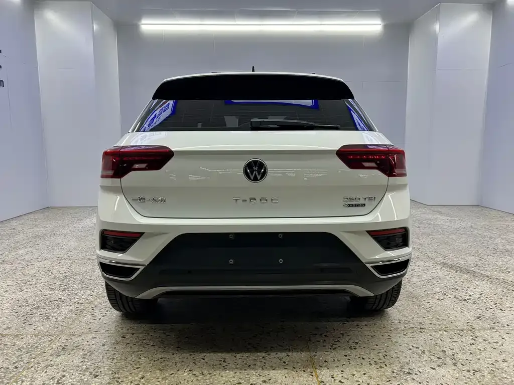 Volkswagen T-Roc — фото 5
