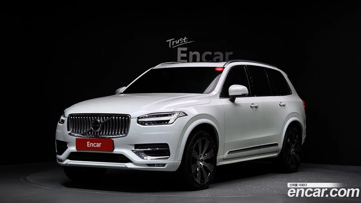 Volvo XC90 — фото 1