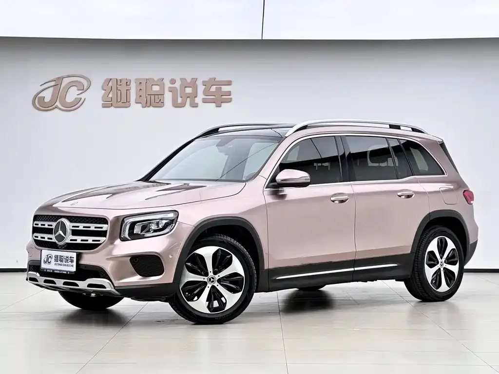 Mercedes-Benz GLB — фото 1
