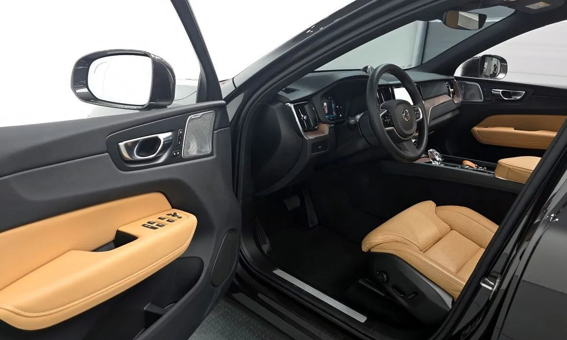 Volvo XC60 2025 из KR, фото 6