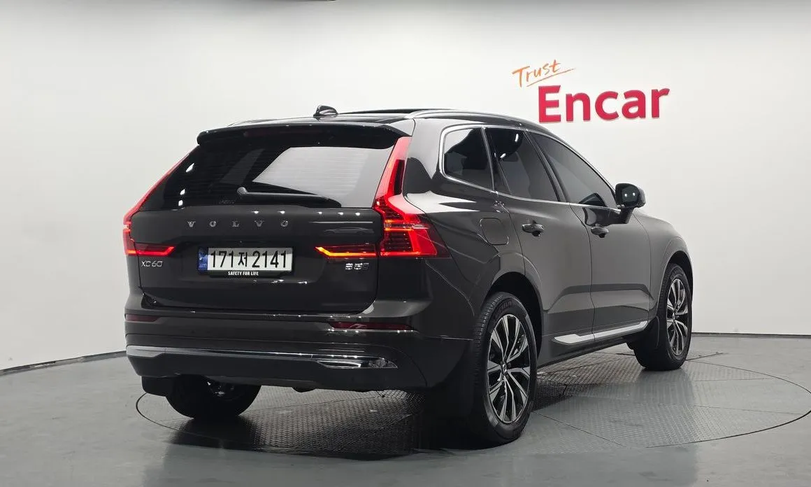 Volvo XC60 2025 из KR, фото 8