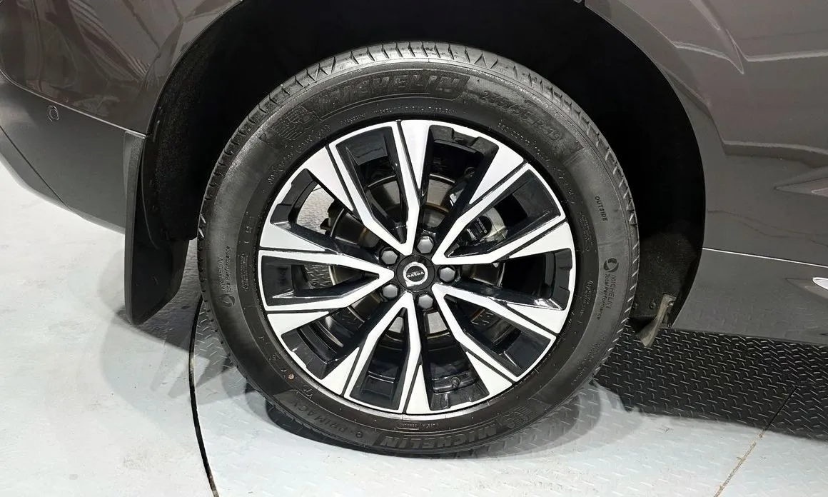 Volvo XC60 2025 из KR, фото 5