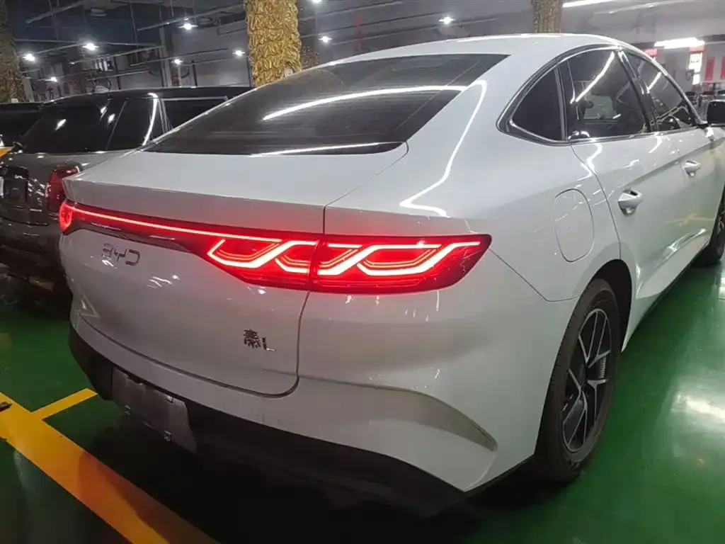 BYD Qin L — фото 4