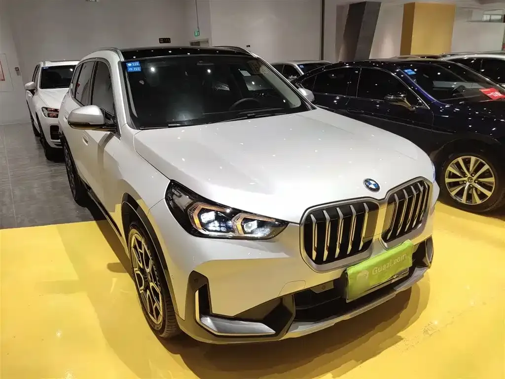 BMW X1 — фото 5