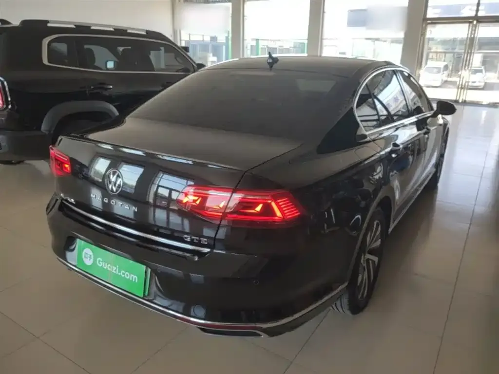 Volkswagen Magotan GTE PHEV 2022 из CN, фото 5