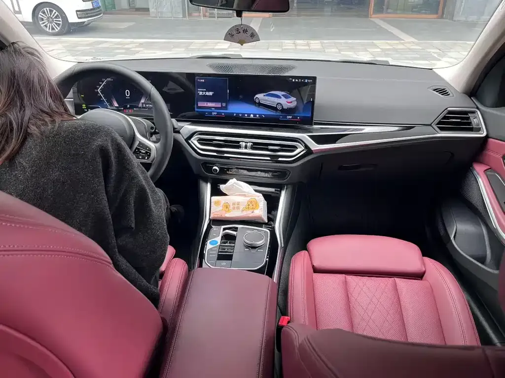 BMW i3 2023 из CN, фото 2