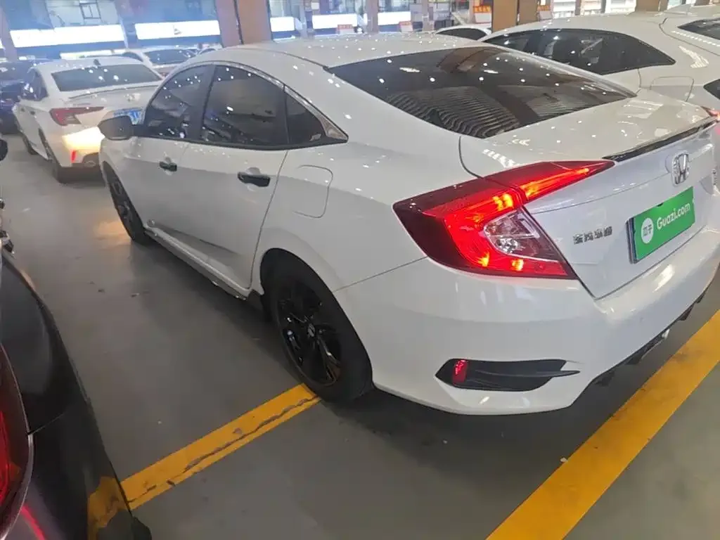 Honda Civic — фото 9