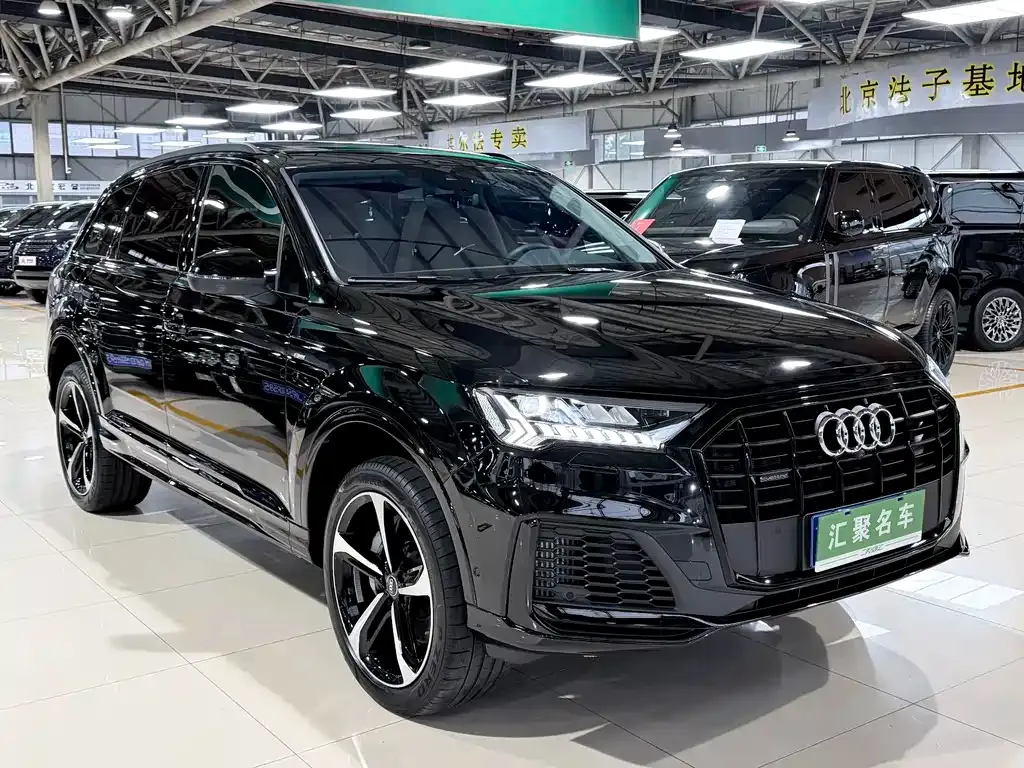 Audi Q7 — фото 8