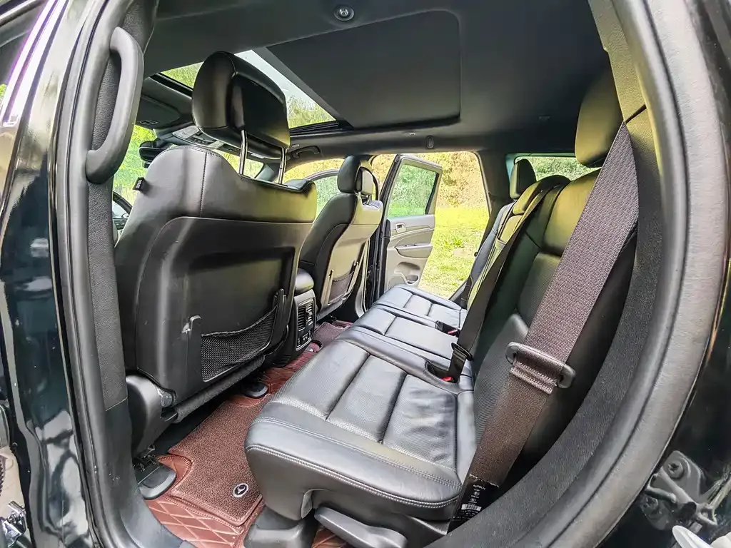 Jeep Grand Cherokee (Import) 2021 из CN, фото 5