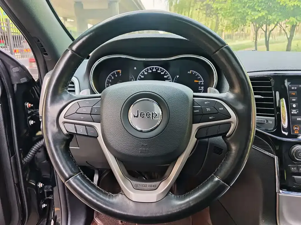 Jeep Grand Cherokee (Import) 2021 из CN, фото 3