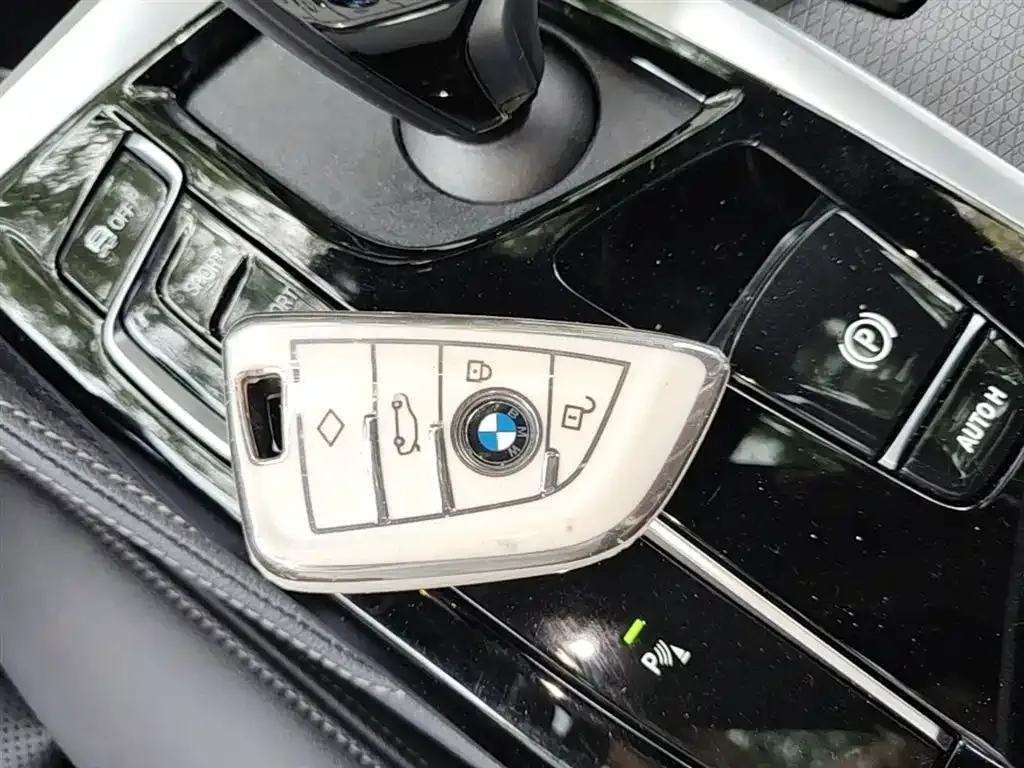 BMW 5 Series (Import) 2023 из CN, фото 8