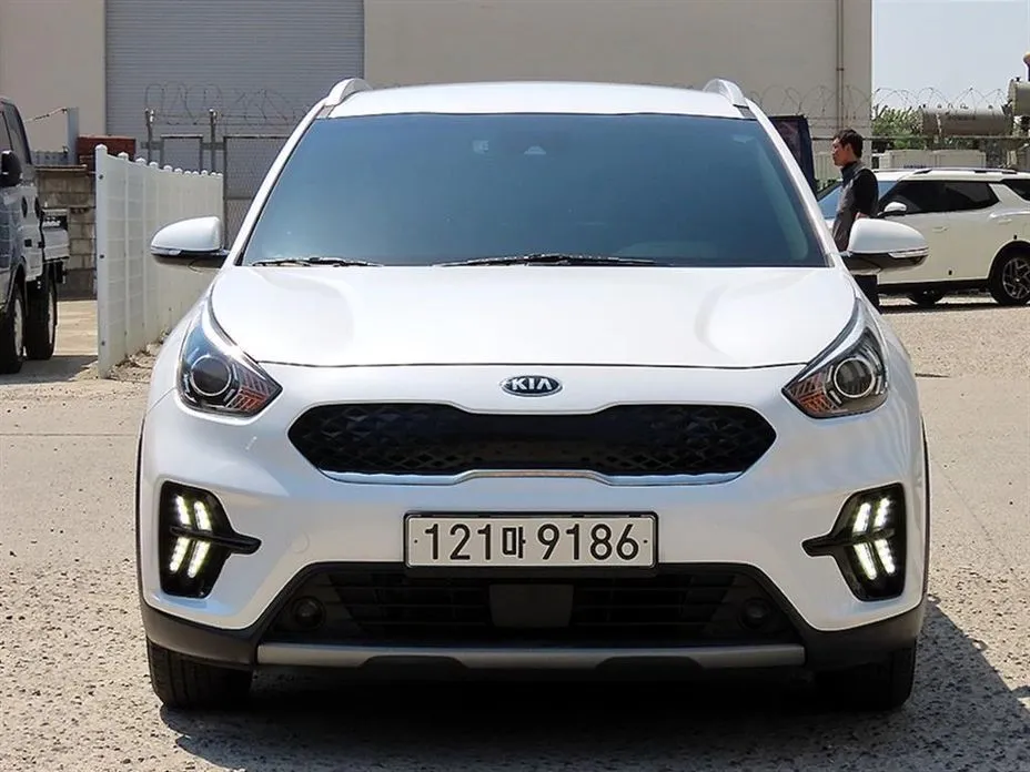 Kia Niro — фото 1