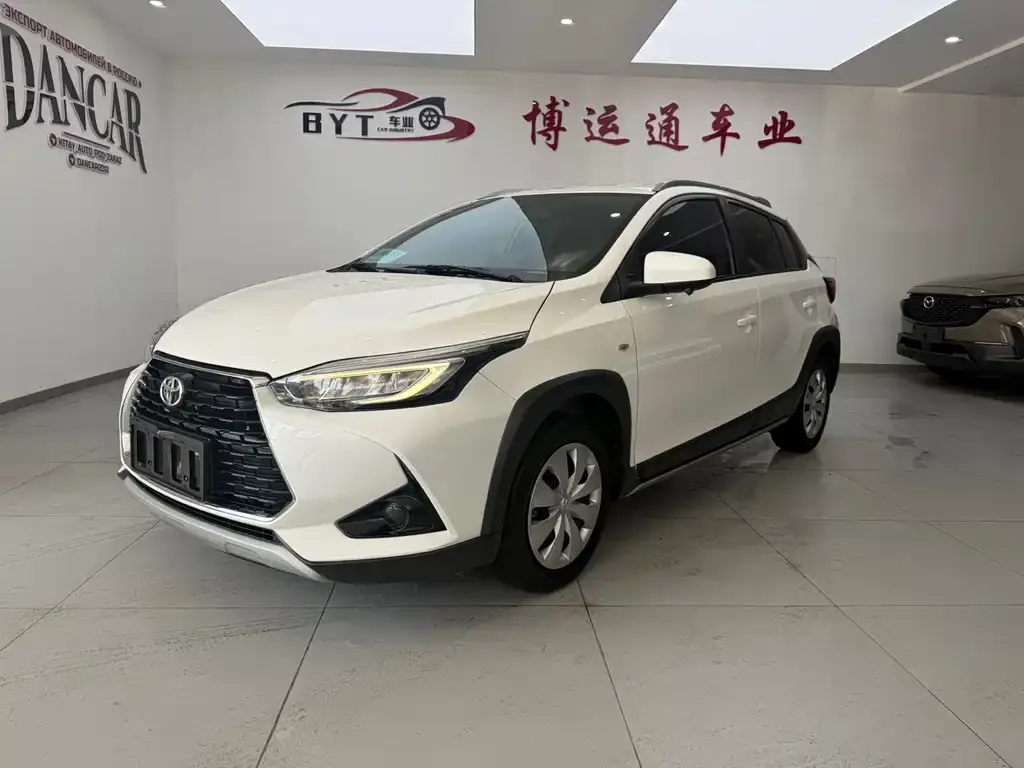 Toyota Yaris L