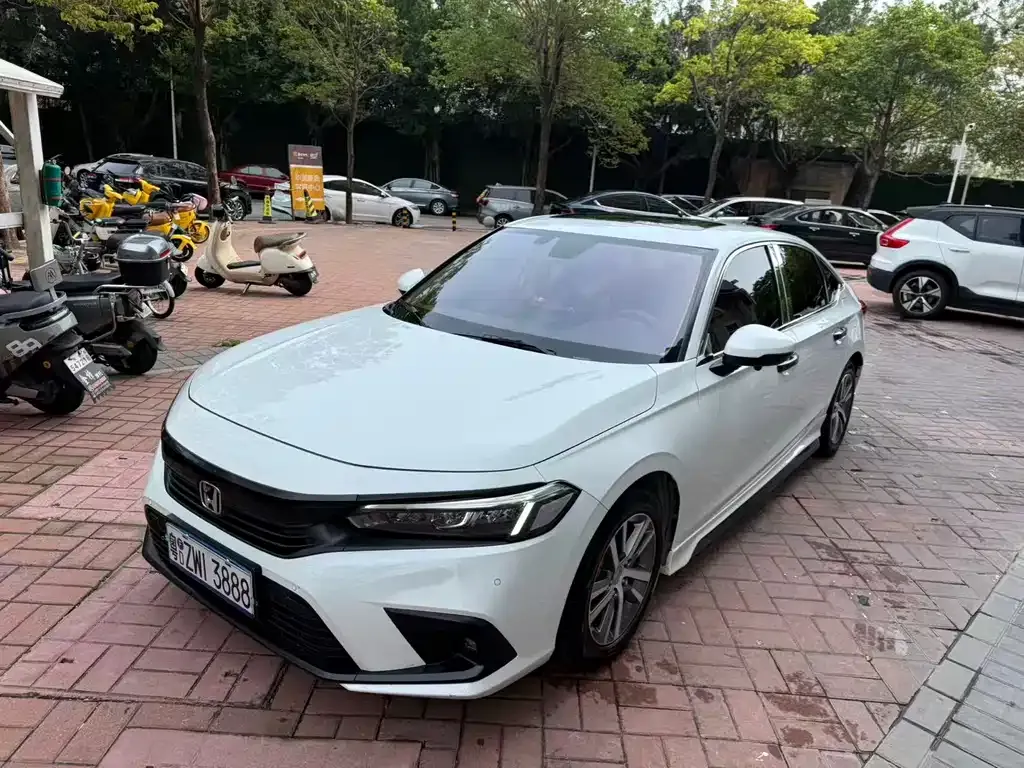 Honda Civic — фото 1