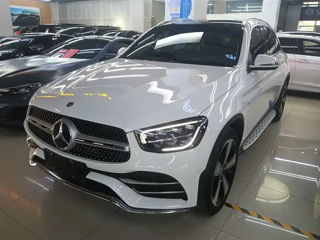 Mercedes-Benz GLC — фото 1