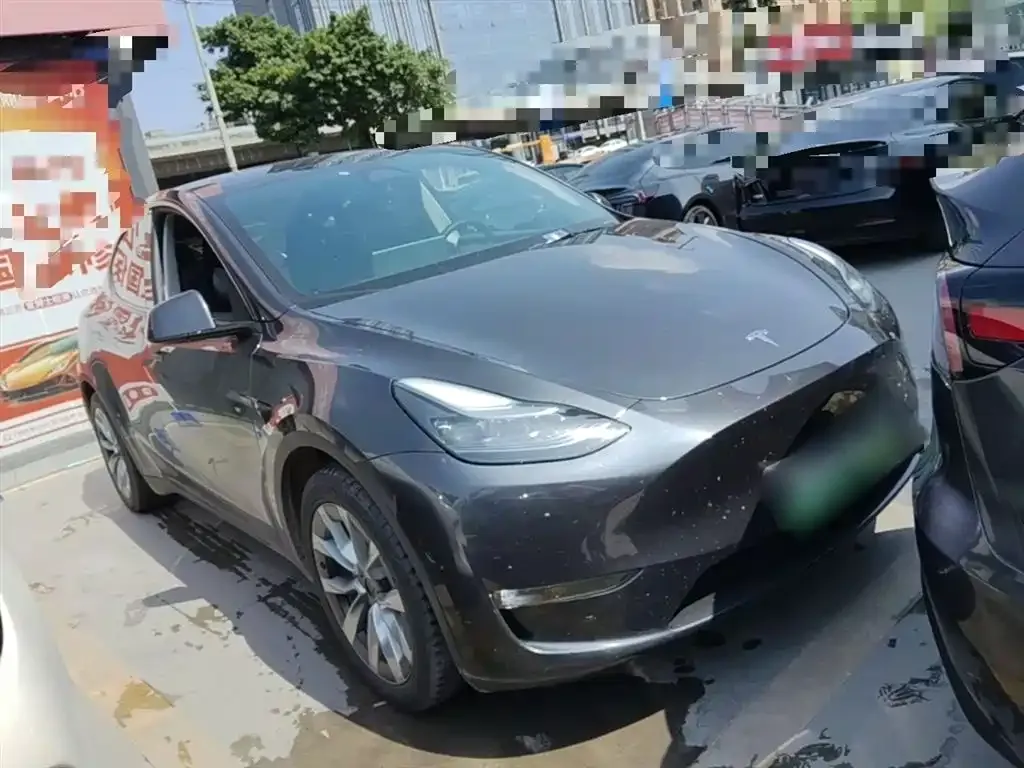 Tesla Model Y — фото 7