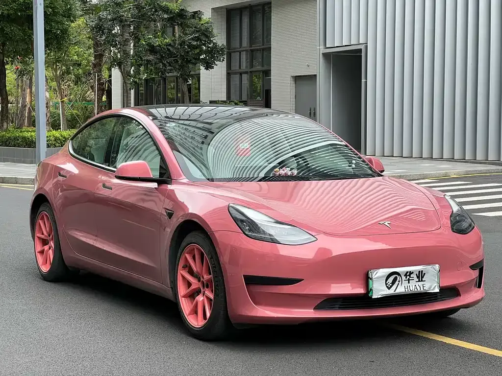 Tesla Model 3 — фото 10