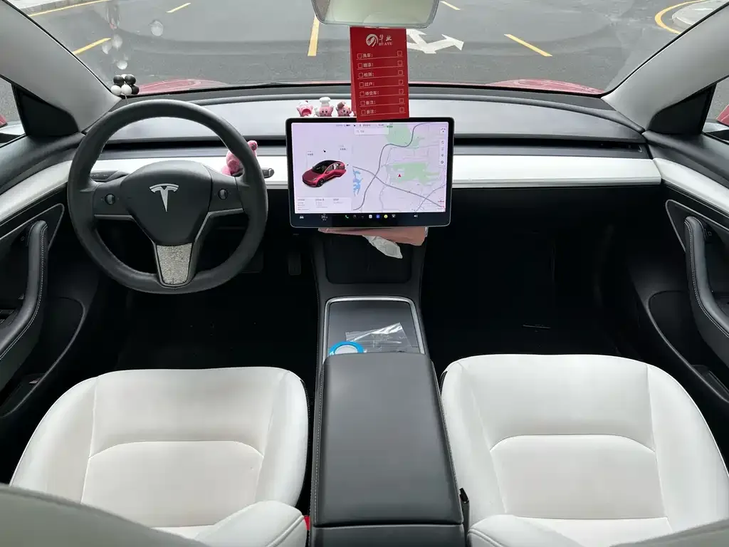Tesla Model 3 — фото 5