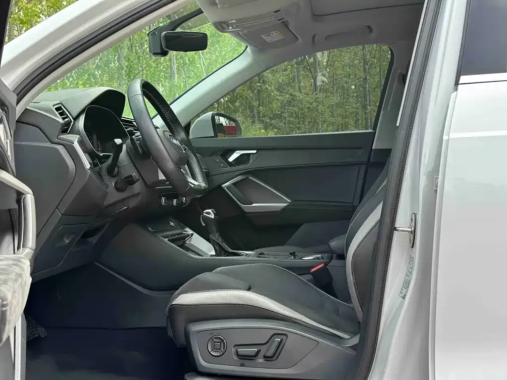 Audi Q3 2021 из CN, фото 10