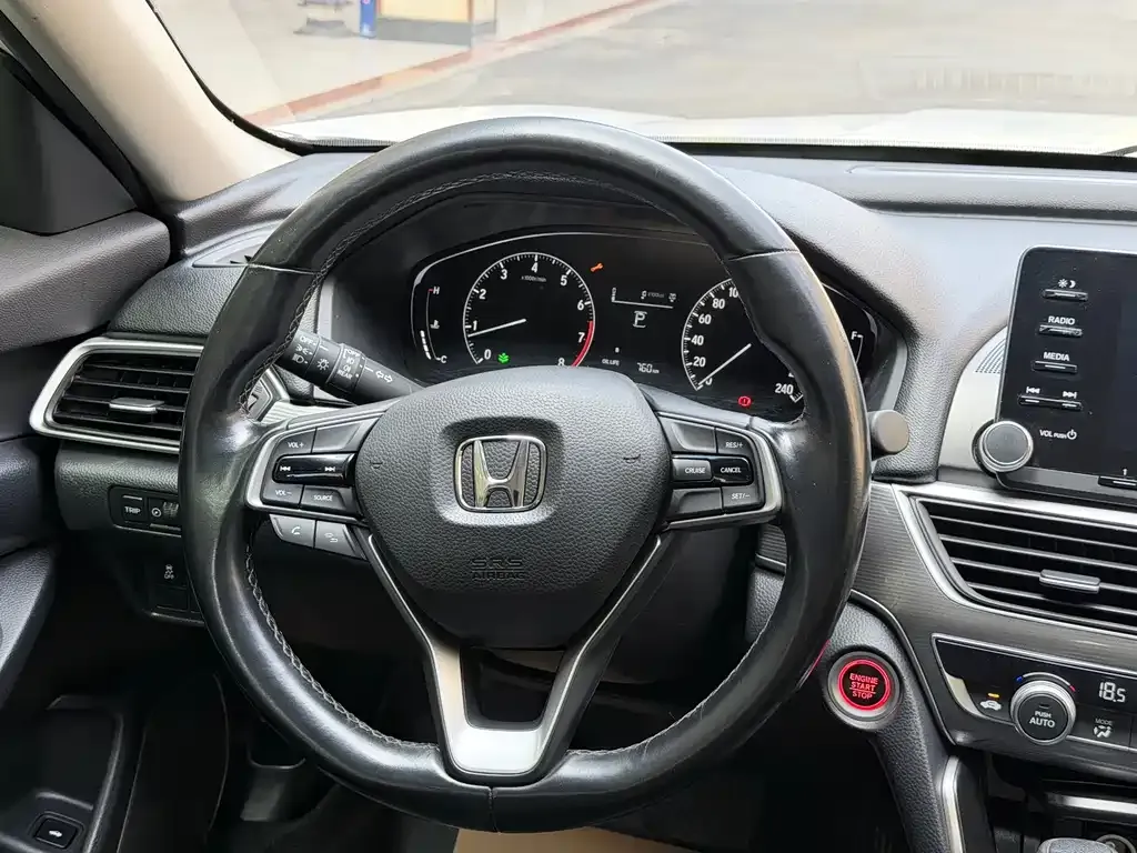 Honda Accord — фото 4