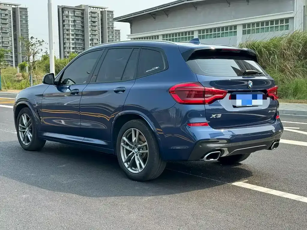 BMW X3 — фото 9