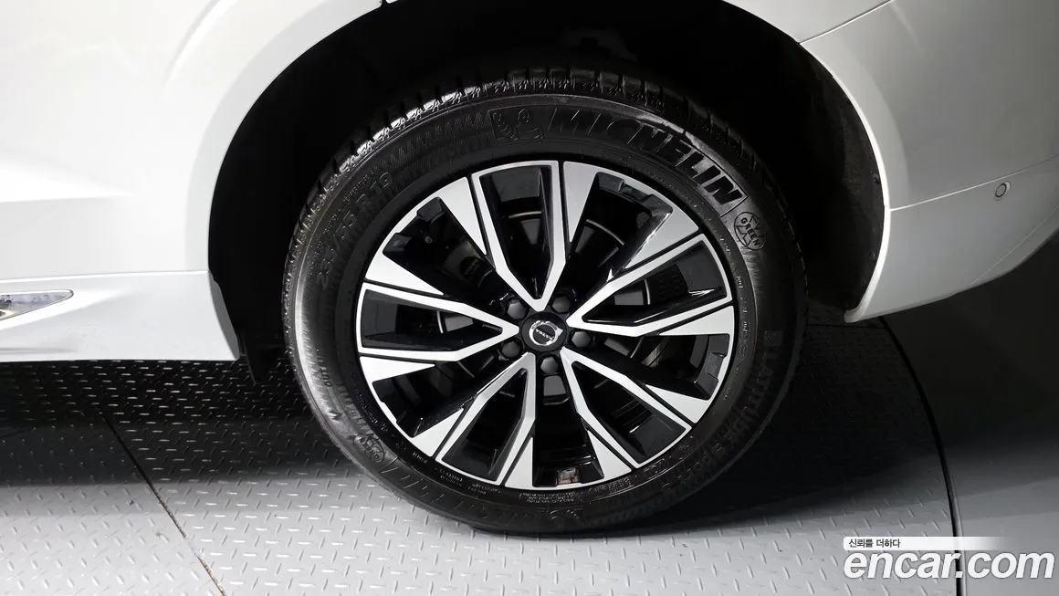Volvo XC60 2024 из KR, фото 6