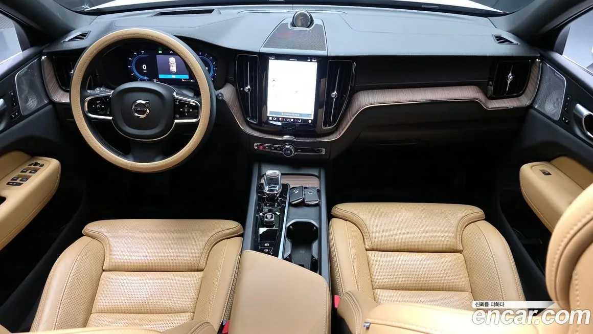 Volvo XC60 2024 из KR, фото 7