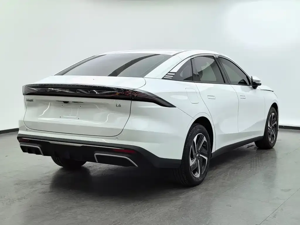 Geely Galaxy L6 2024 из CN, фото 3