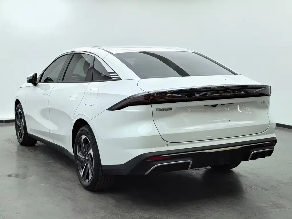 Geely Galaxy L6 2024 из CN, фото 7