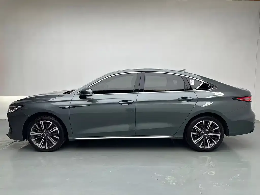 Chery Arrizo 8 PRO — фото 3