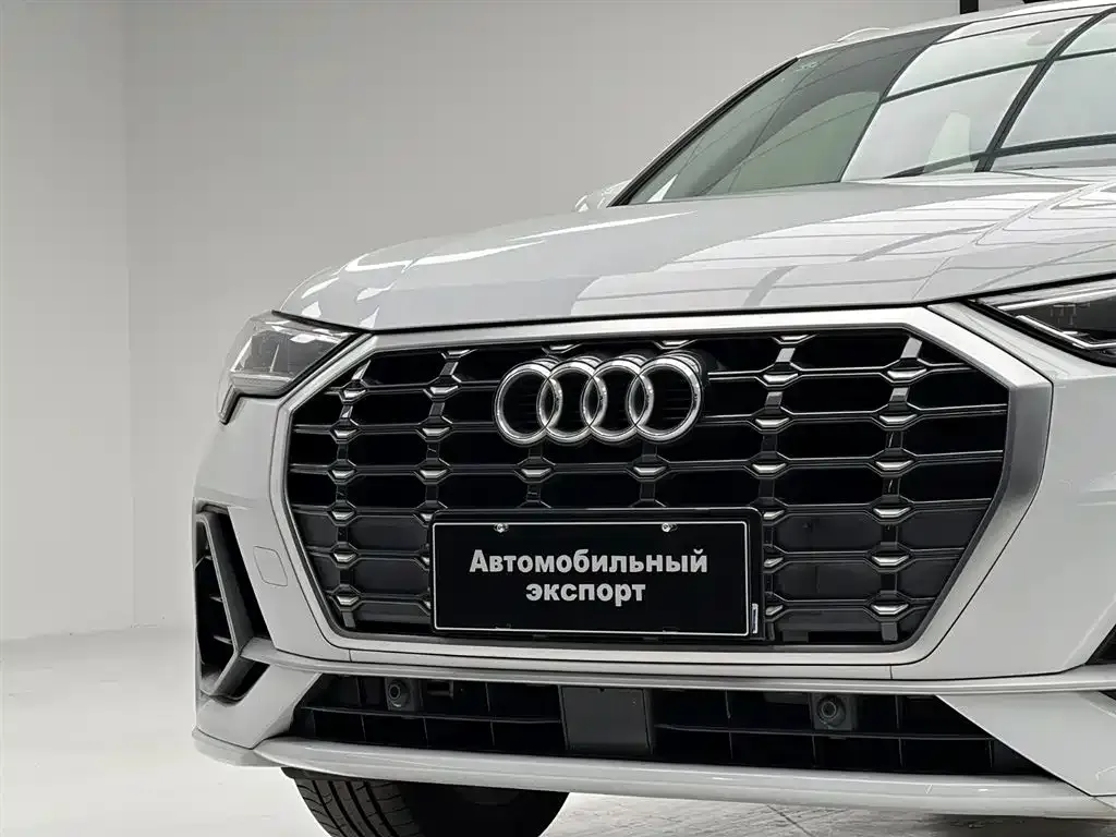 Audi Q3 — фото 4