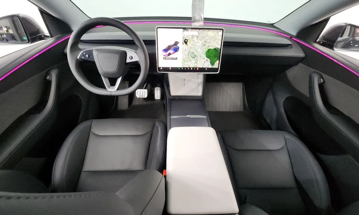 Tesla Model Y — фото 8