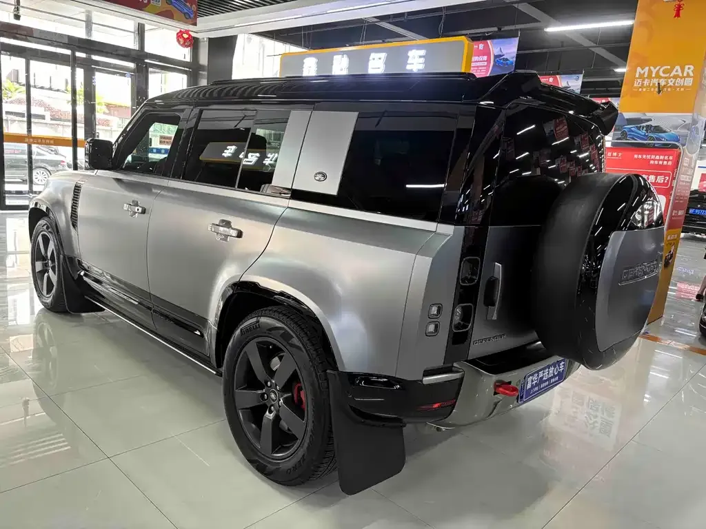 Land Rover Defender — фото 4