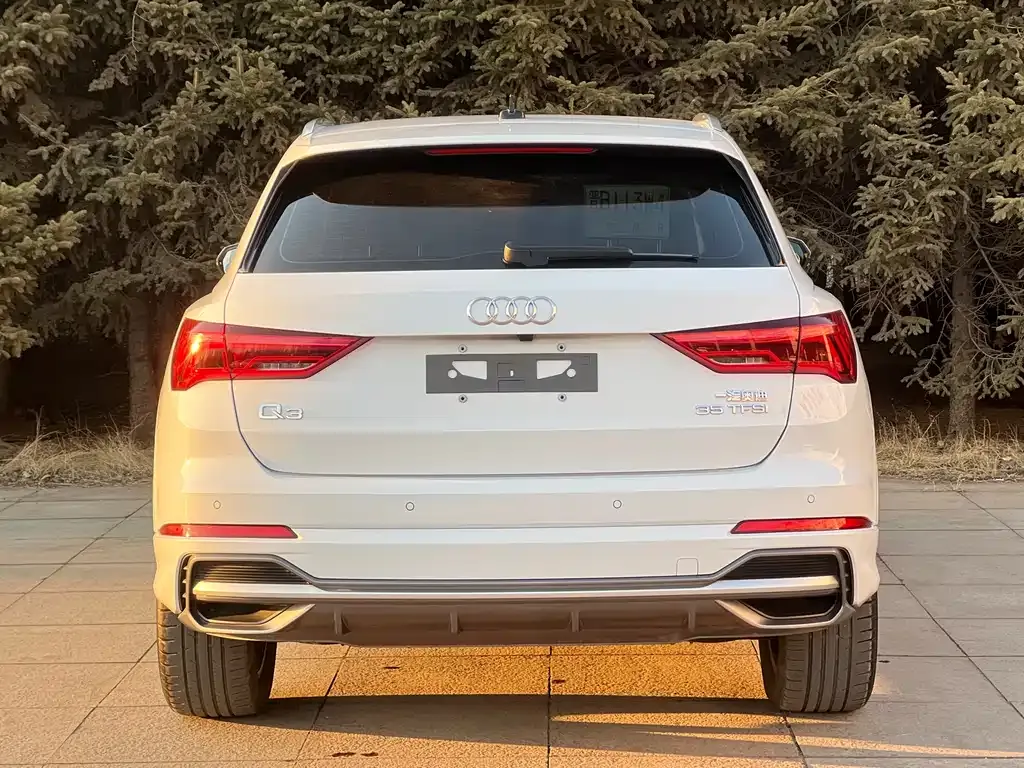 Audi Q3 — фото 3